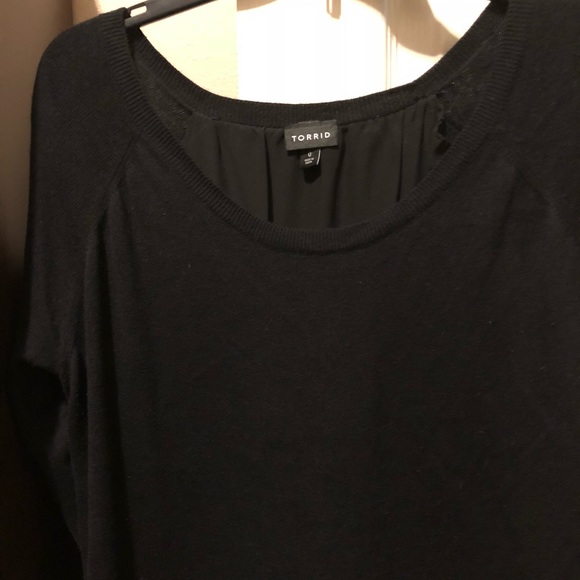 Torrid top - Picture 2 of 4